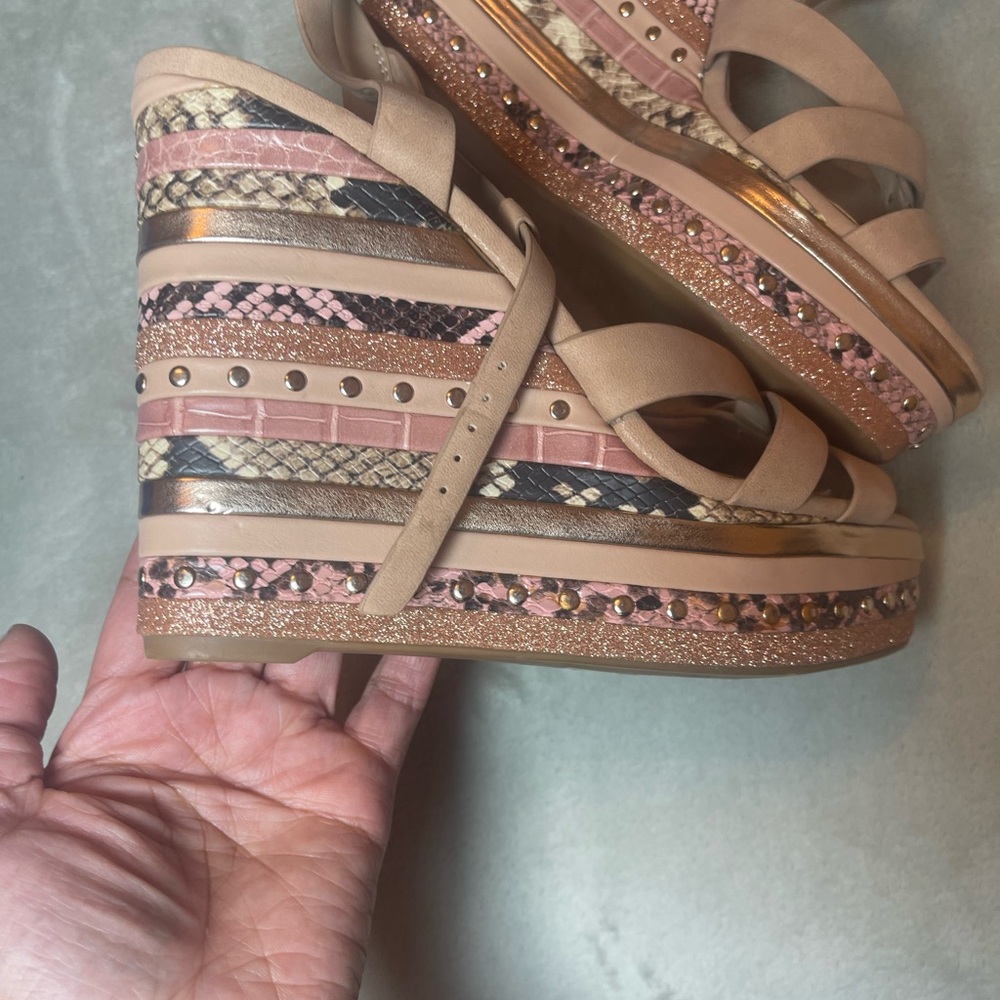Aldo Women's Pink Strappy Wedge Sandals - Neutral Pink - Picture 4 of 9